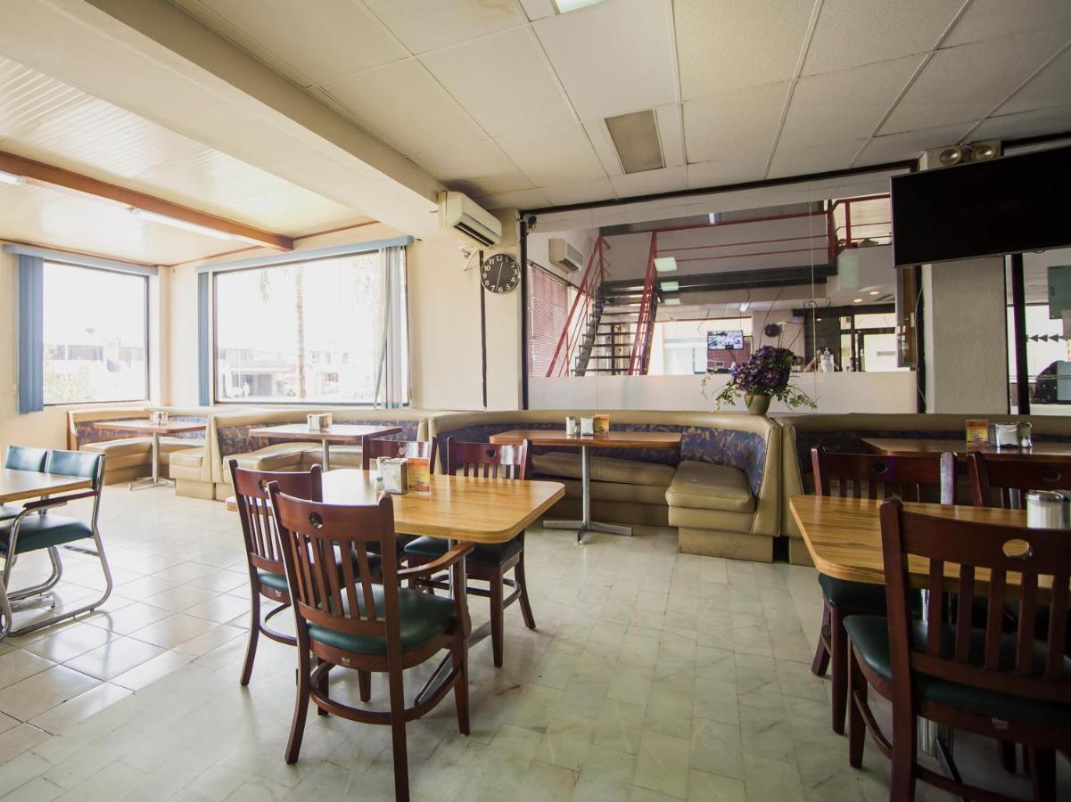 Capital O 88 Inn San Nicolás de los Garzas Екстериор снимка
